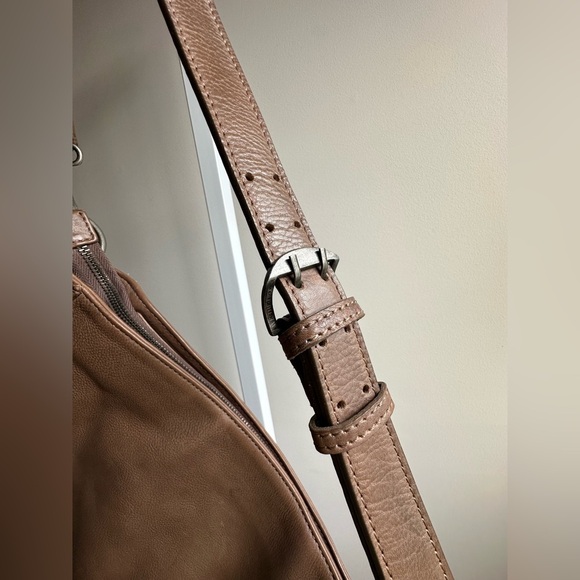 NWT We The Free Dixon Crossbody Desert Taupe Leather - Picture 14 of 16
